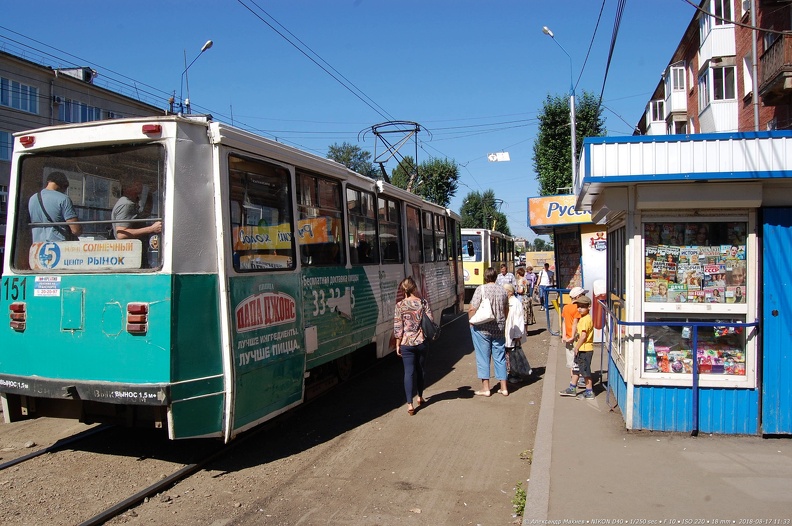 Трамвай № 151 на остановке Площадь Декабристов