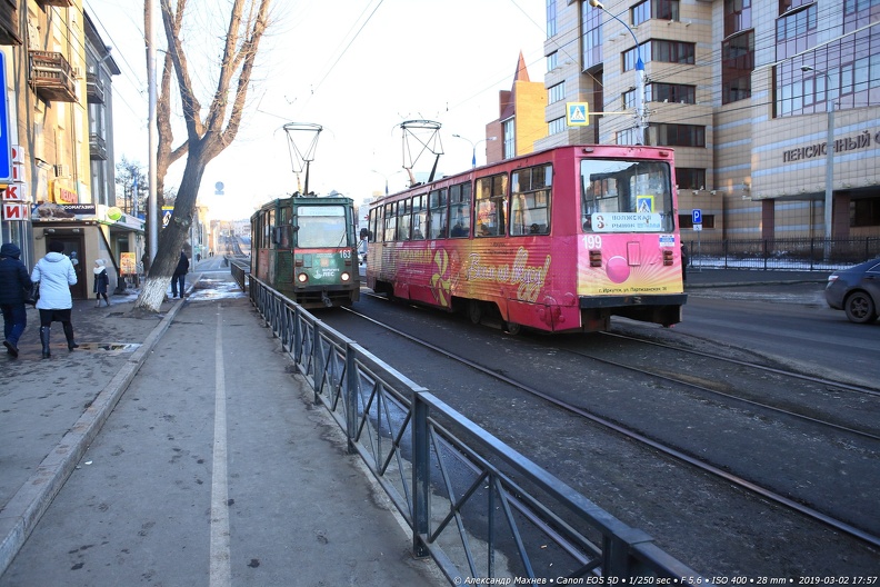Трамвай № 163 на остановке Площадь Декабристов