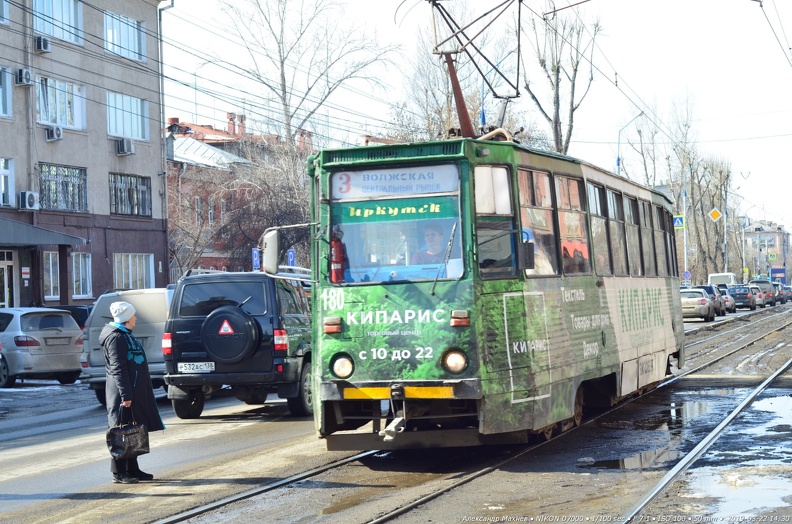 Трамвай № 180 на улице Декабрьских Событий