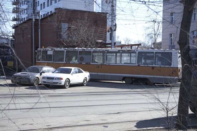 Трамвай № СВ-3 служебный поехал в депо
