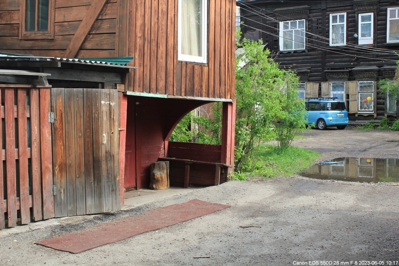 Милая беседка старого Иркутска на Бабушкина 17а