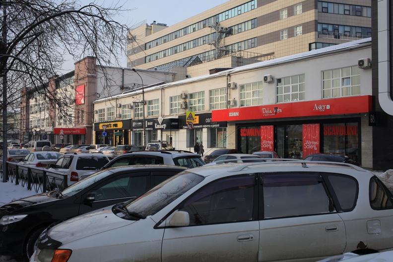 Торговые заведения на Октябрьской Революции