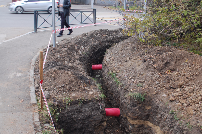 Вскрытые подземные коммуникации