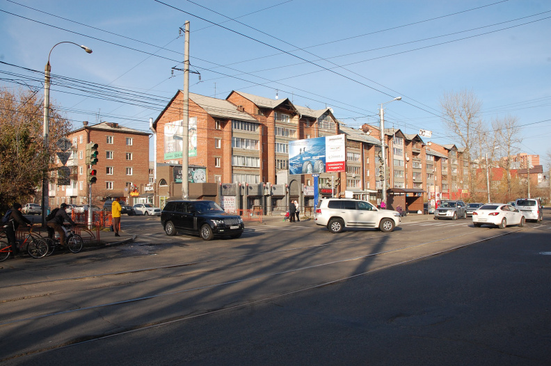 Улица Волжская, дома напротив Эльдорадо бывшего