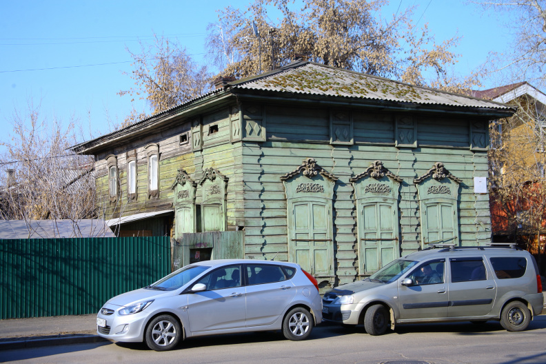 Дом 6 по улице Володарского вид слева