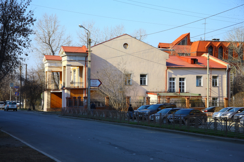 Дом 47 по улице Карла Либкнехта с тыла