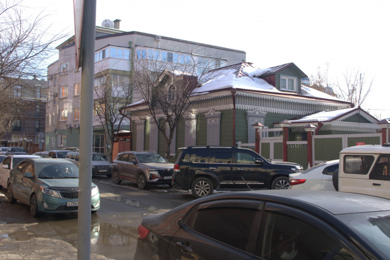 Дома 2 и 4 по улице Грязнова