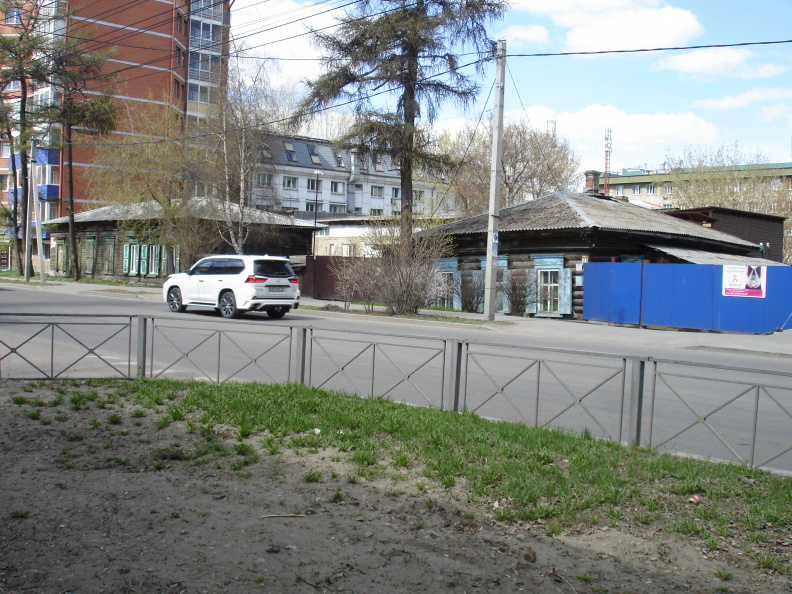 Деревянные дома на Красноказачьей