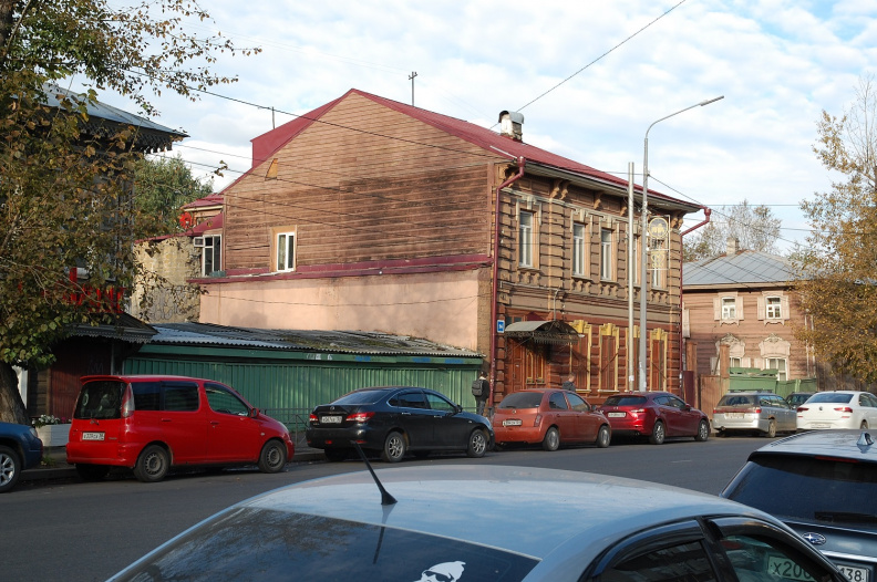 Дом 56 по улице Декабрьских Событий