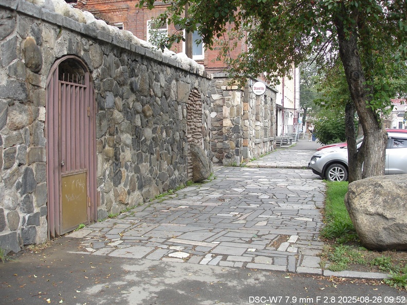 Каменное зодчество на Карла Либкнехта