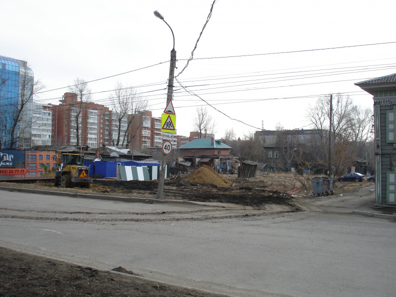 DSC00629Начали строить что-то на Карла Либкнехта