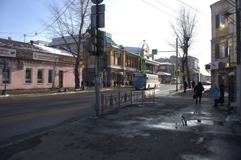 Вход Пассажа с Дзержинского