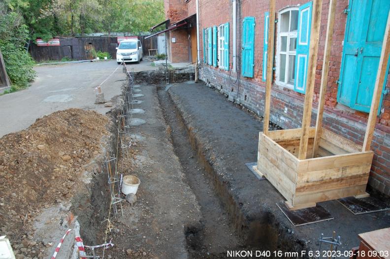 Строительство слива, надеюсь для дождевых вод